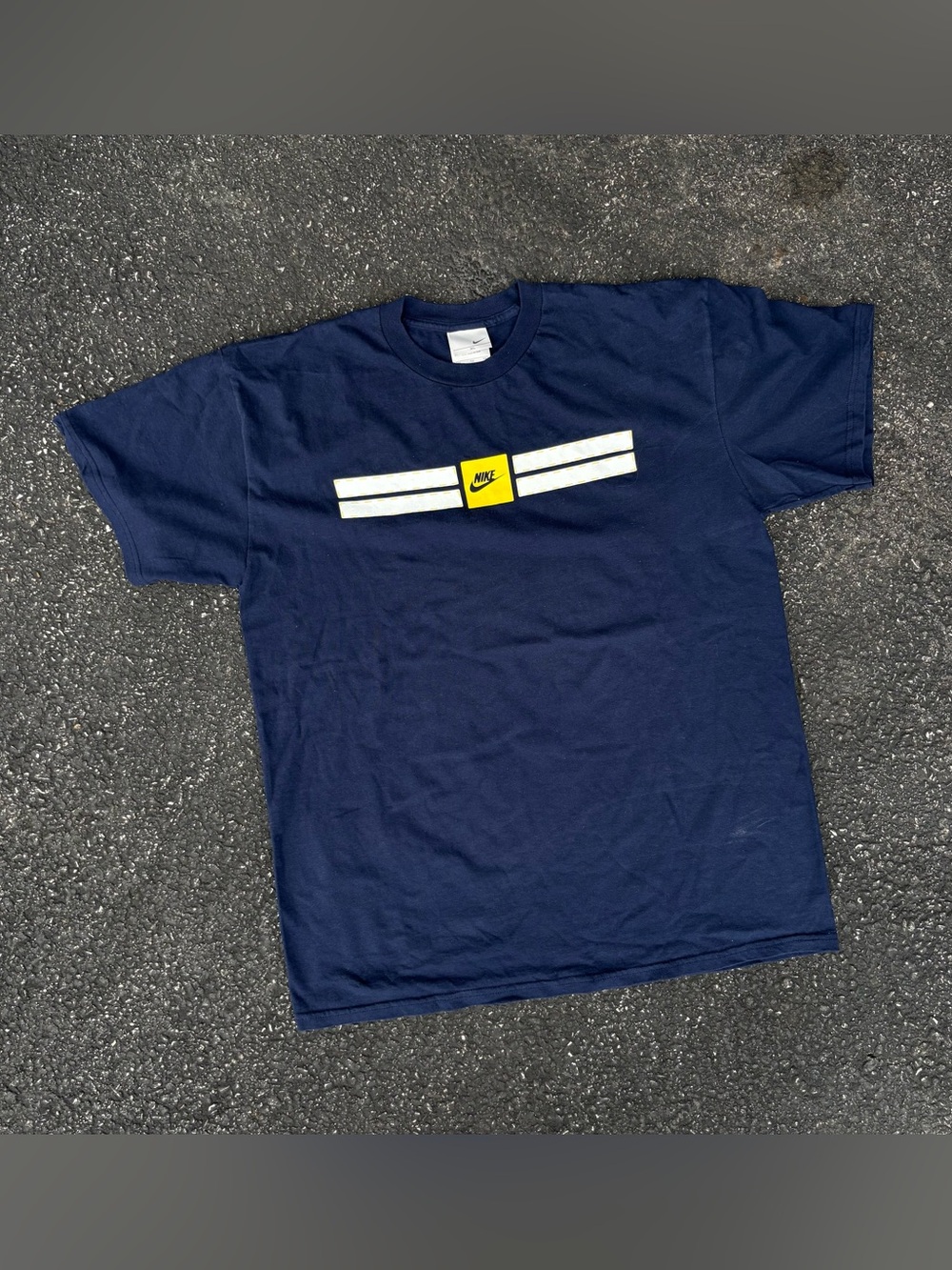 Vintage Y2K Nike Navy Blue Center Swoosh Graphic T-Shirt Size XL Skater Grunge